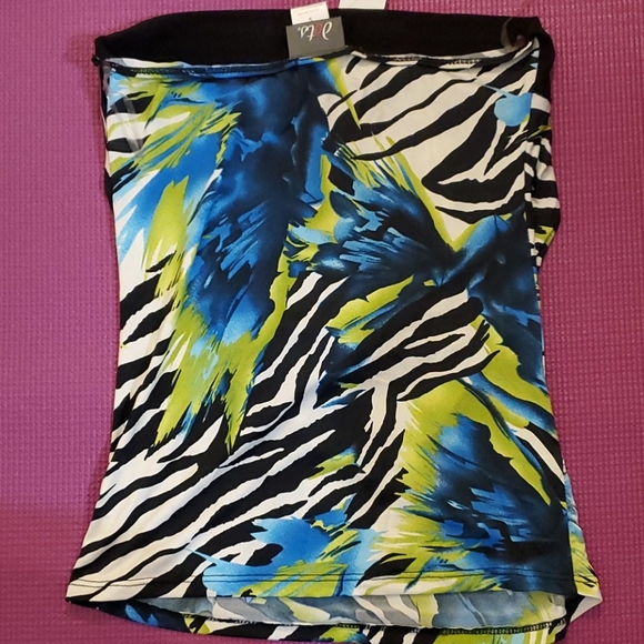 🦋 5/$25 DOTS halter 🦋 - Picture 3 of 4